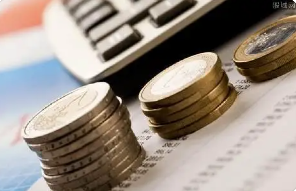 8月份借款哪个平台通过率高且速度快？解析解决紧急资金需求的借款选择与建议！